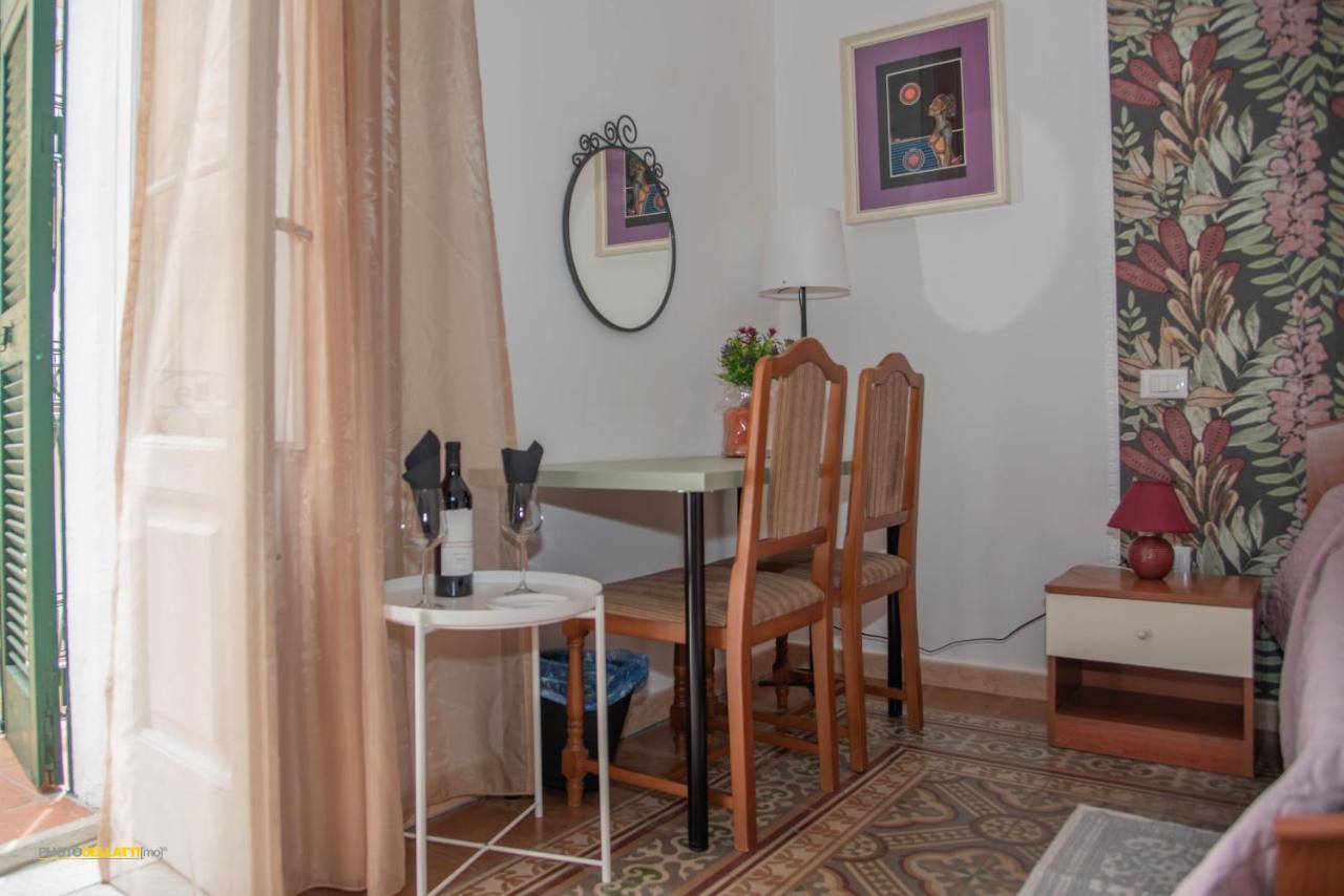 Victoria Suite Casa Vacanza 타란토 외부 사진