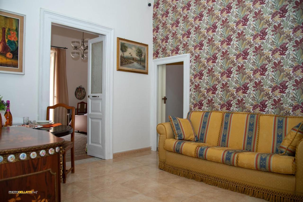 Victoria Suite Casa Vacanza 타란토 외부 사진