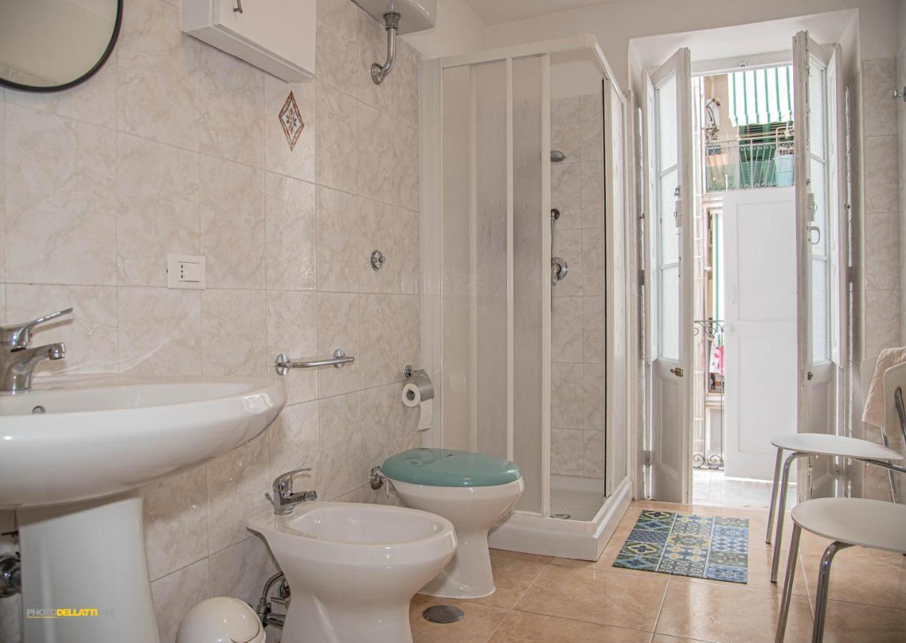Victoria Suite Casa Vacanza 타란토 외부 사진