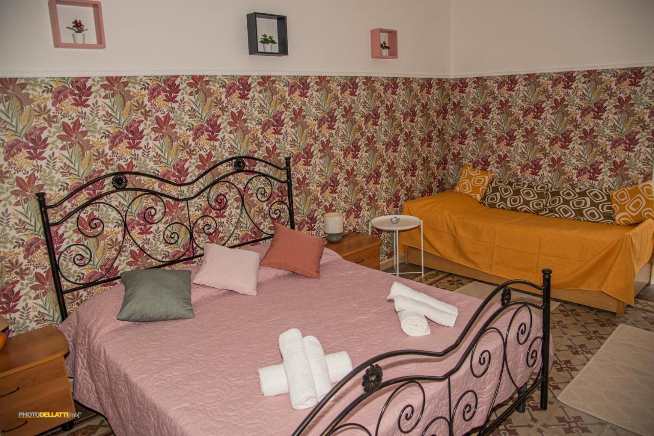 Victoria Suite Casa Vacanza 타란토 외부 사진