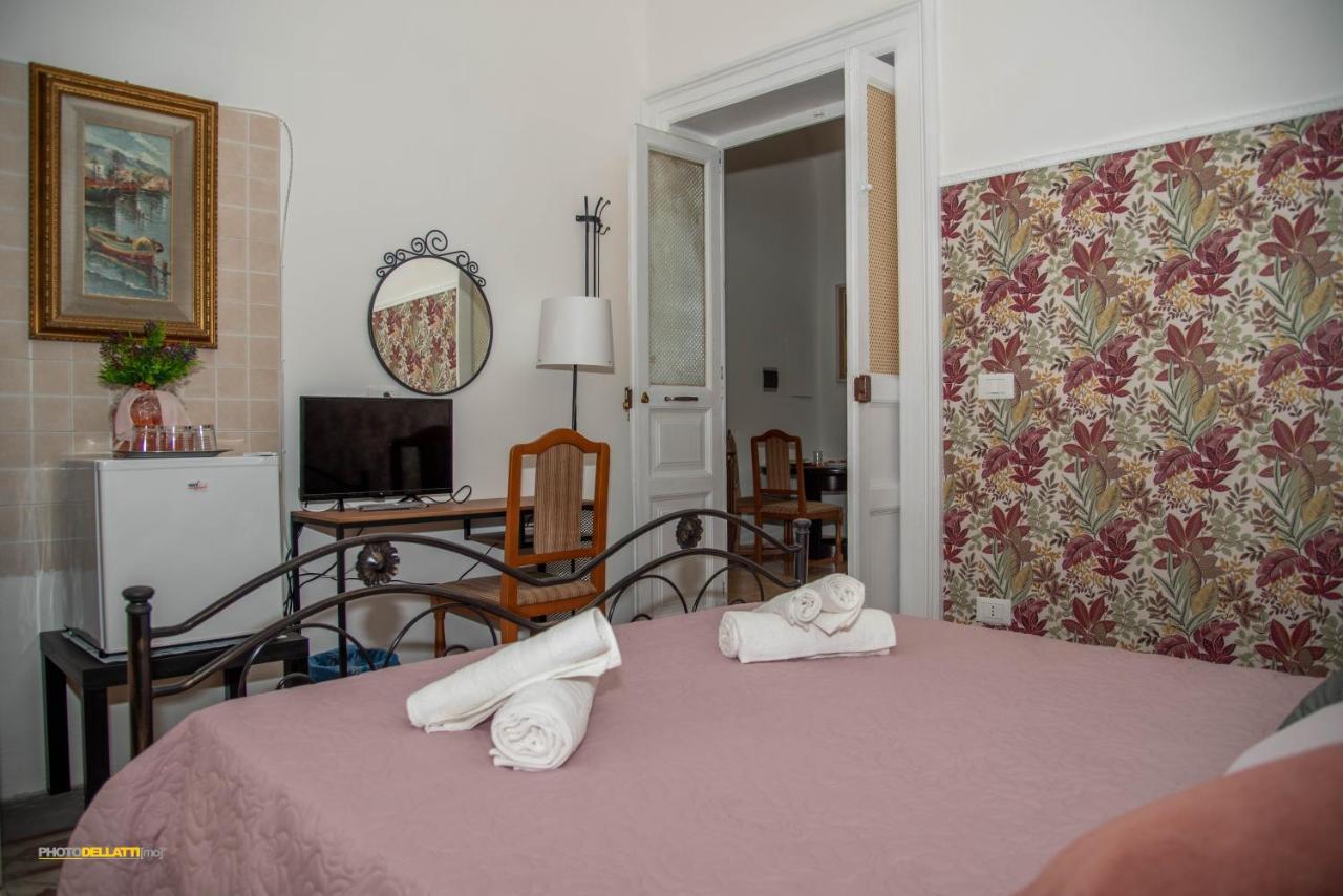 Victoria Suite Casa Vacanza 타란토 외부 사진