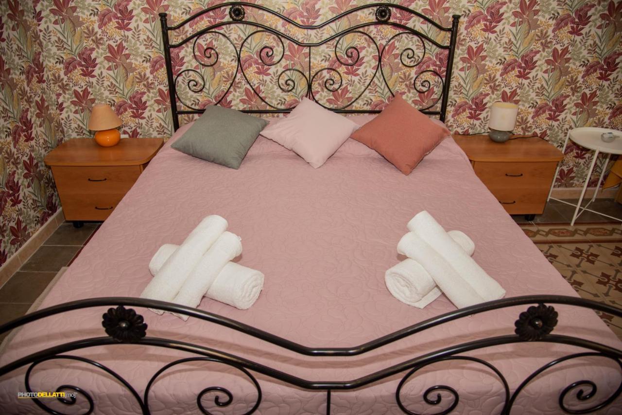 Victoria Suite Casa Vacanza 타란토 외부 사진